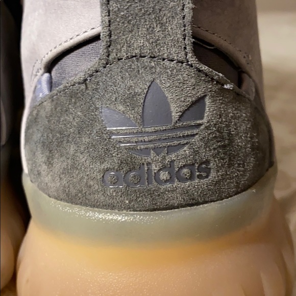 Adidas shoes - Picture 4 of 6